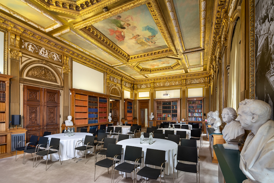 Cabaret layout in Wolfson Library Suite Room 1